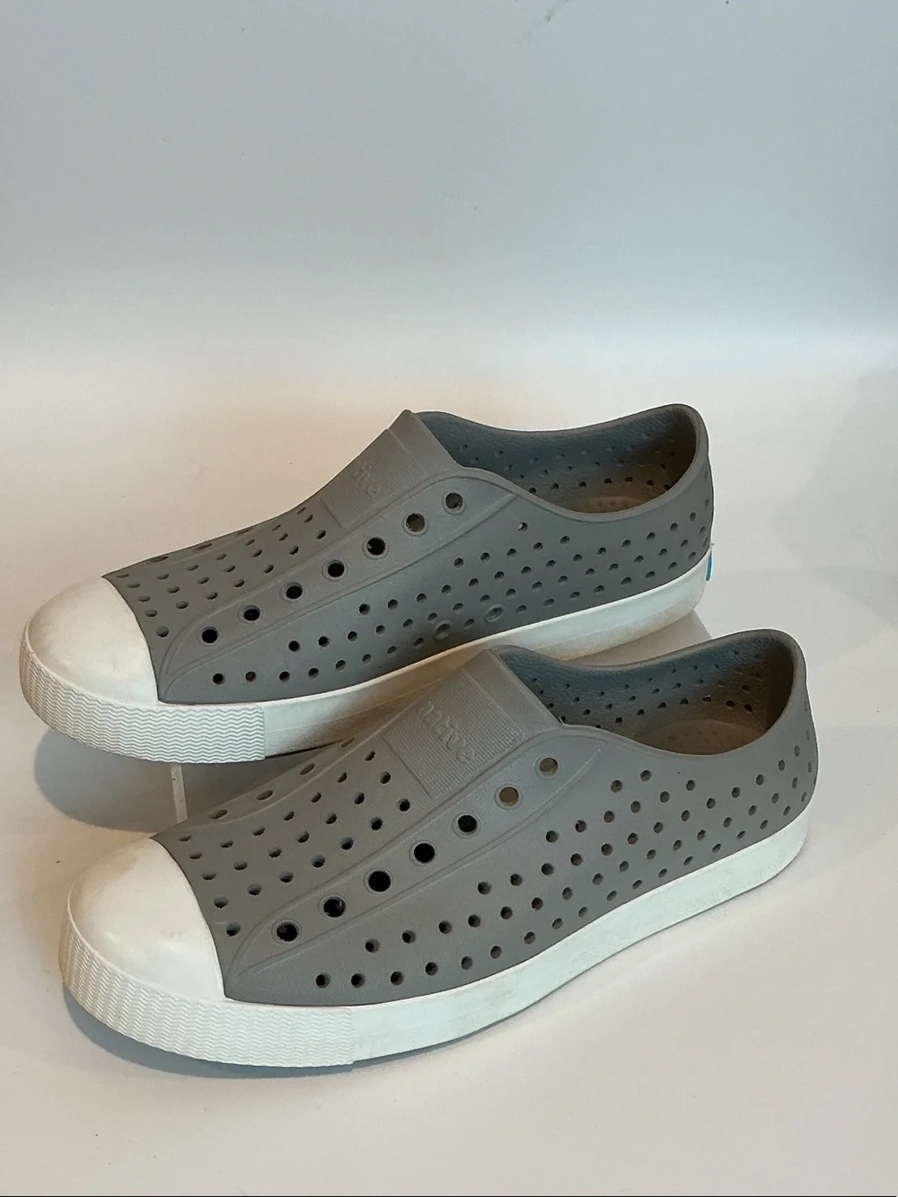 Native Jefferson Pigeon Grey, unisex Big Kids size 5